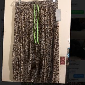 Wild Fable pleated leopard print skirt